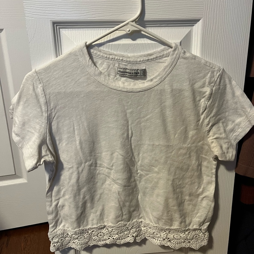 A&F white top size XS